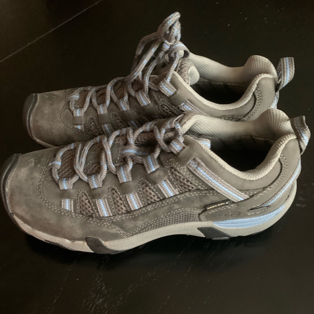 Keen hiking shoes (grey) - never worn